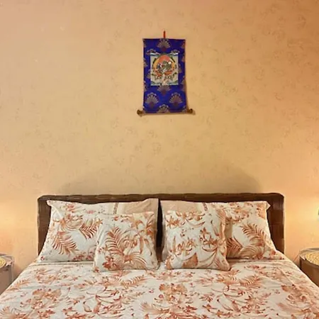 Surya, Scoprendo L'oriente Tatil Evi *