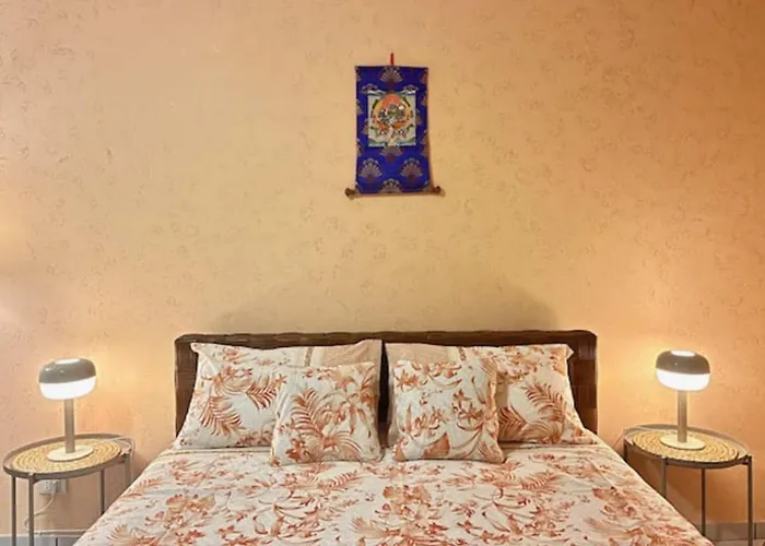 Surya, Scoprendo L'oriente Vakantiehuis *